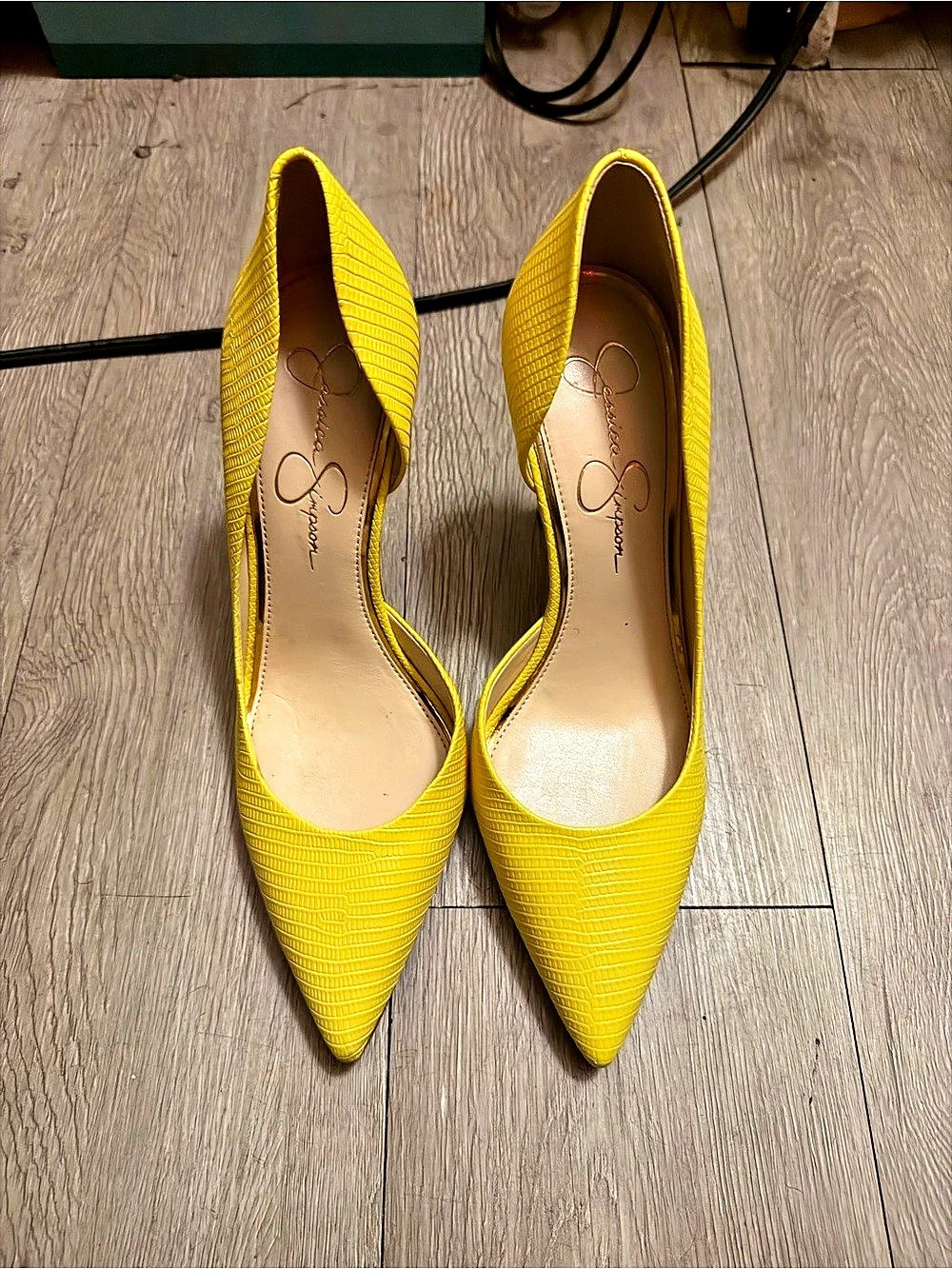 Jessica Simpson Yellow Pointed Toe Pumps